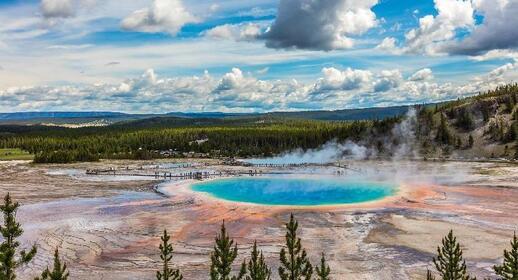 Grand Prismatic, Geyser country