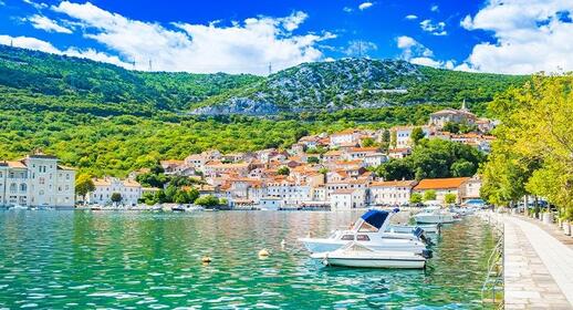 Vieille ville de Bakar dans la baie de Kvarner, côte adriatique, Croatie