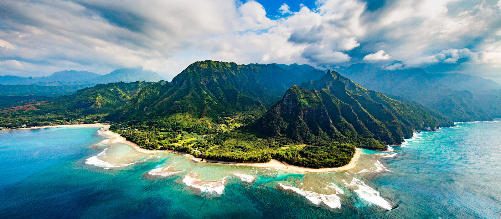 Côte de Na Pali à Hawaï aux Etats-Unis