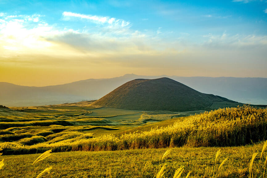 Cratère Komezuka dans la caldeira du Mont Aso