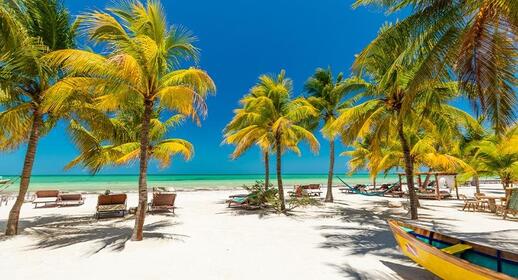 Plage tropicale sur Isla Holbox, Mexique.
