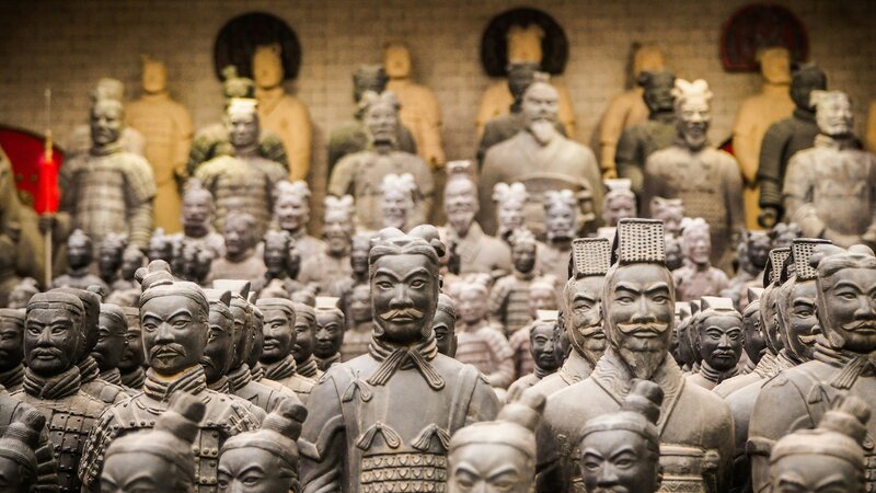 Statues de terres cuites