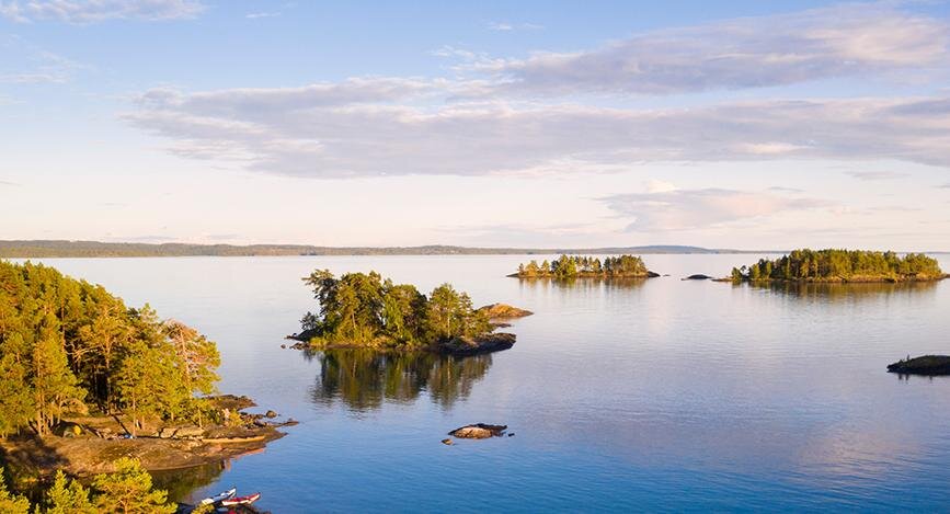 Voyage sur mesure Altiplano Voyage : Découvrez le lac de Vättern en Suède