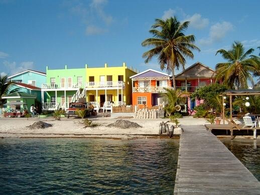 Maisons colorées à Caye Caulker