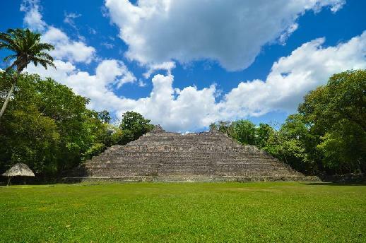 Pyramide Maya Caracol