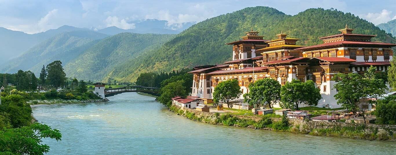 Voyage sur mesure au Bhoutan découvrez les incontournables