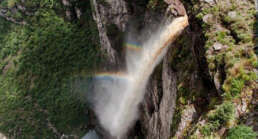 Visiter Cachoeira da Fumaça e Riachinho