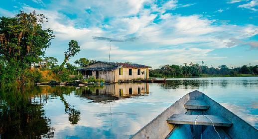 Navigation sur le Fleuve Amazone (superposition des eaux)