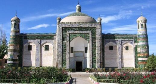 Visiter Le tombeau d'Abakh Hoja