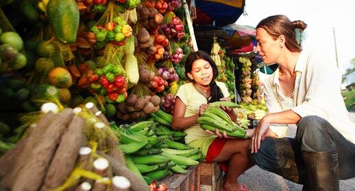 Marché dans le village de Leticia