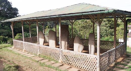 Sites archéologiques de La Chaquira et El Tablon et Cerro de La Pelota