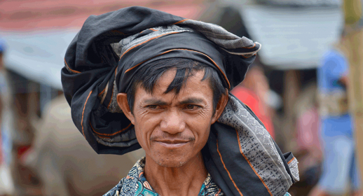 Portrait d'un homme indonésien